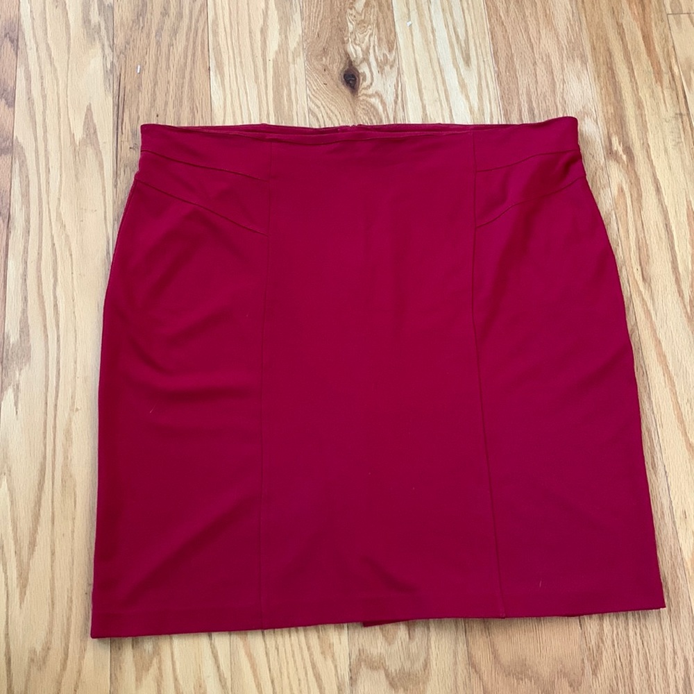 Chico’s size 3 red pencil skirt